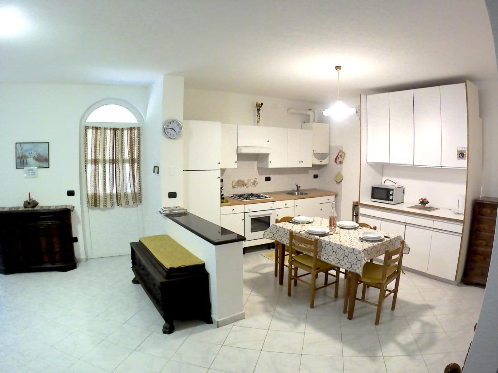 Come A Casa Deiva Marina Luaran gambar
